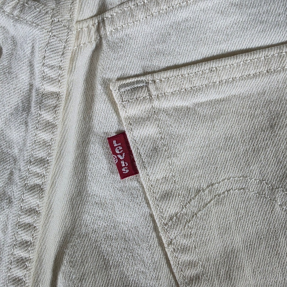 Levis 501 Original Shorts Womens 25 White High Rise Stretch Denim 56327-0473 - Picture 4 of 7